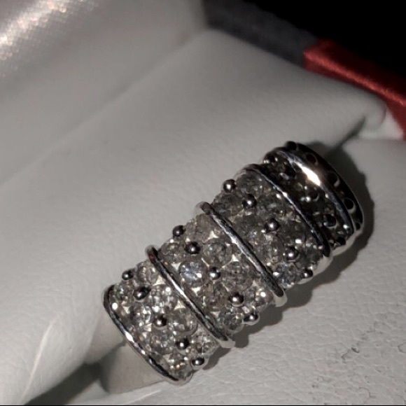 Sold - Picture 4 of 8